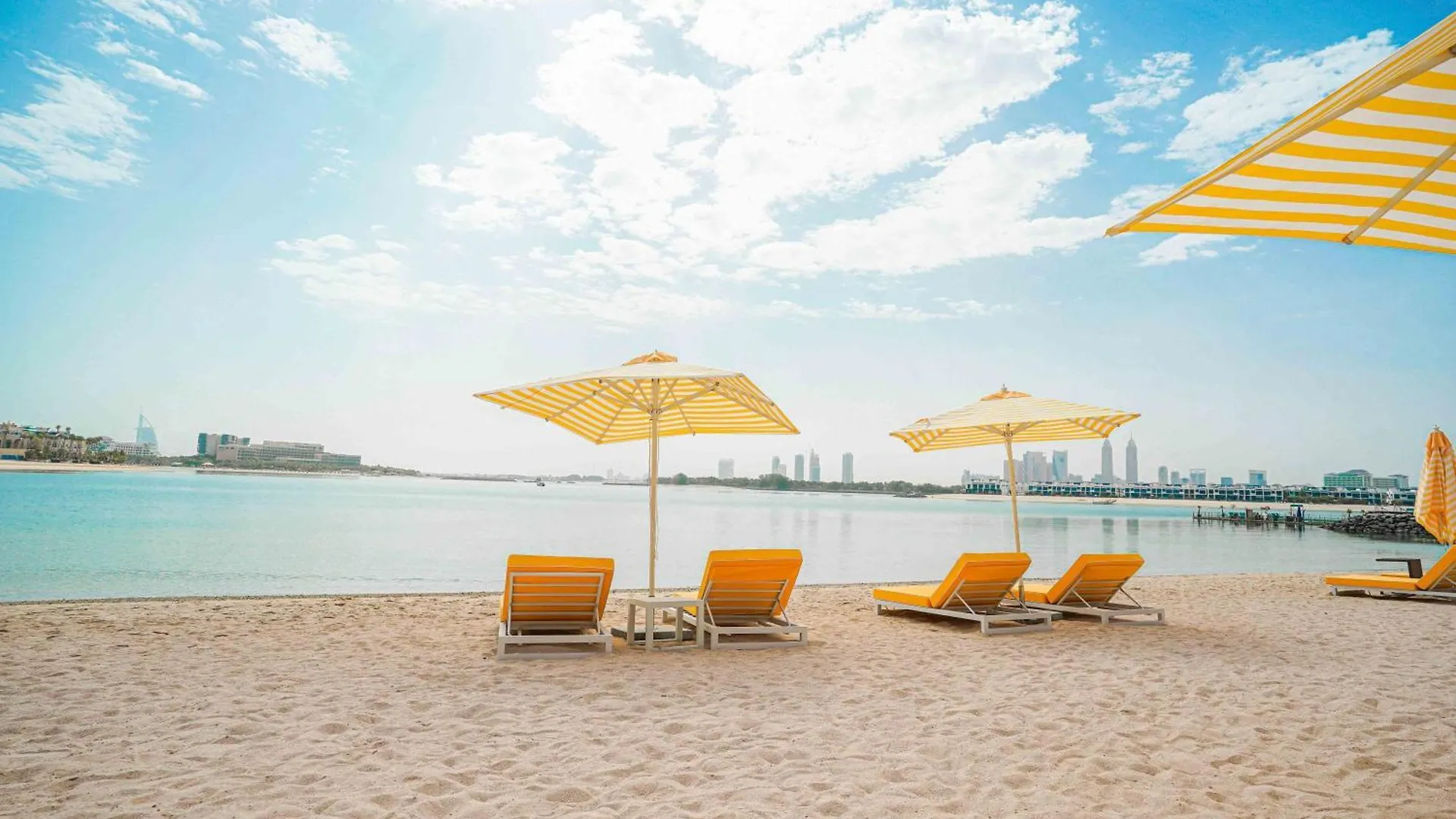 Отель Andaz Family Suites By Hyatt - Palm Jumeirah Дубай