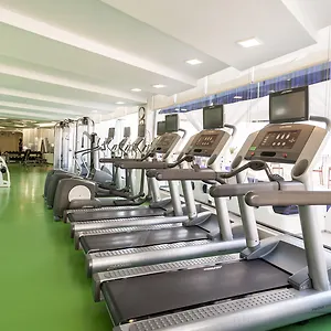 Al Barsha By Ihg **** Дубай
