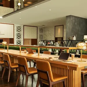 Sheraton Grand Hotel, ***** Дубай
